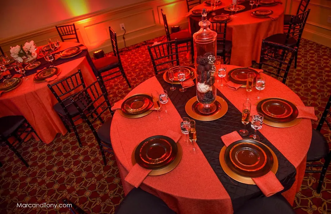 Crowne Plaza Cleveland Airport By Ihg-1